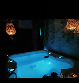 Suite matrimoniale con area benessere