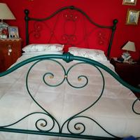 Letto imatrimoniale in ferro battuto