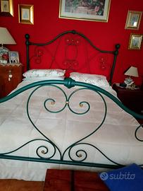 Letto imatrimoniale in ferro battuto