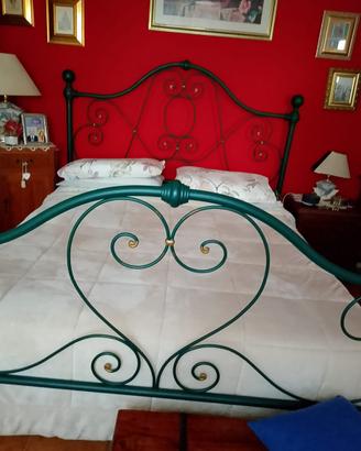 Letto imatrimoniale in ferro battuto