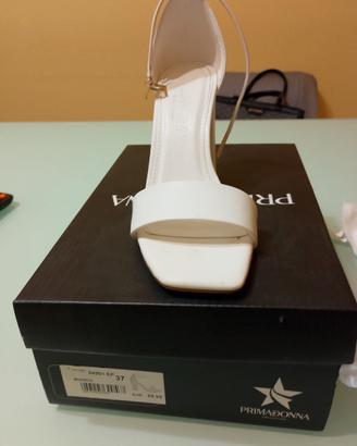 Scarpe nuove