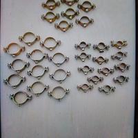 Collari per tubi senza vite e tassello