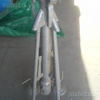 Treppiedi per irrigatore agricolo  alluminio