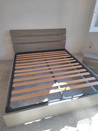 Letto due piazze e due comodini