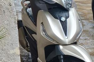 Piaggio MP3 300 hpe - 2022