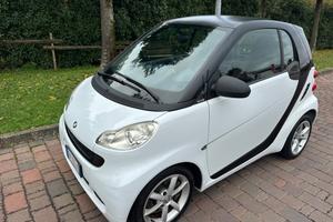 Smart ForTwo 1000 benz 2011