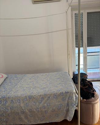 Letto in ferro battuto a baldacchino 