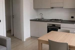 Bilocale con balcone nel centro storico di Parma