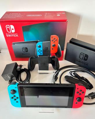Nintendo Switch V2 con scatola e accessori