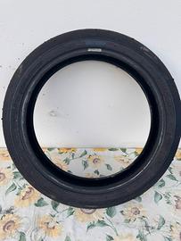 Pirelli sc1 120/70/17 e Metzeler K1 180/60/17