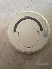 Robot aspirapolvere pulizia casa smart