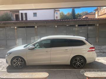 Peugeot 308 S&S Allure EAT6 120cv 