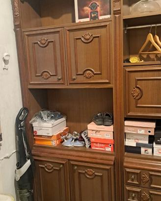 Grande mobile da parete in stile classico