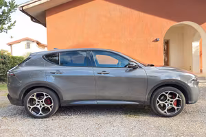 Alfa Romeo Tonale Q4 PLUG-IN HYBRID 280cv - VELOCE