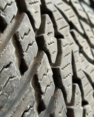 Treno di gomme NOKIAN WR Snowproof - 185/65 R15 88