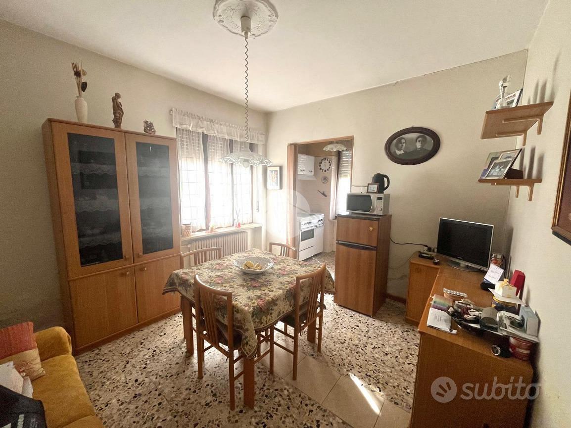 House in Gassino Torinese, Torino - Vista 4