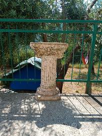 Colonna decorativa in pietra
