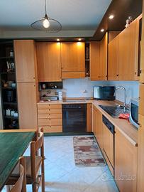 Cucina completa in legno