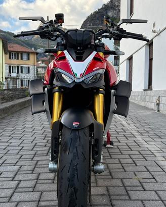 Ducati streetfighter v4s 2020