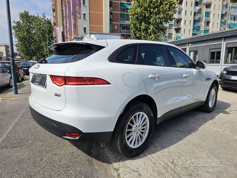 Jaguar F-Pace 2016 photo 4