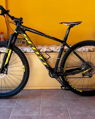 mountain bike Scott Scale RC 900