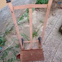 carrello porta bombole,o pacchi o altre robe 
