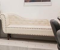Divano Chaise Longue stile Chesterfield