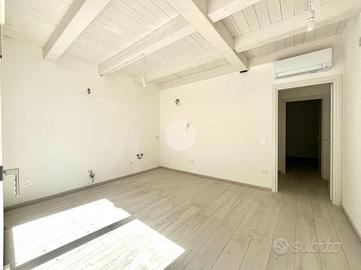 2 LOCALI A SAN BENEDETTO DEL TRONTO