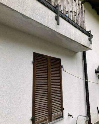 Immobile in asta di 164 m² con 3 locali a Bisuschi