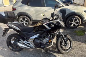 HONDA NC750X DCT 2025