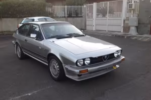 Alfa Romeo Alfetta GTV 2.0