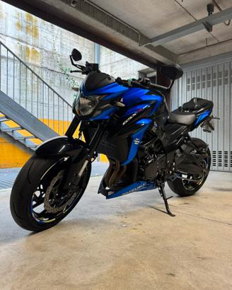 Suzuki GSX S 750 Yugen Carbon