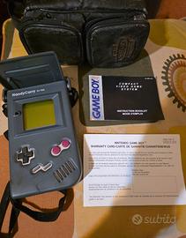 Game boy con tre giochi custodia e borsello .