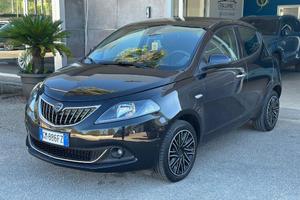Lancia Ypsilon 1.0 FireFly 5 porte S&S Hybrid Gold