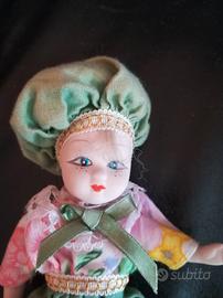 Bambola di collezione Piccolo Omino di porcellana 