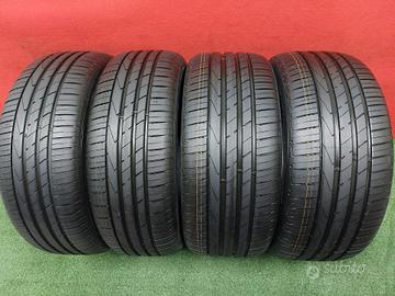 255 55 18 Gomme Estive 99% 2020 Hankook 255 55R18