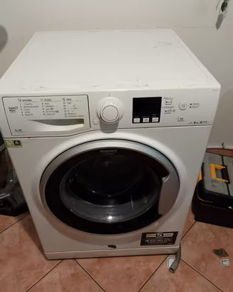 Lavatrice Hotpoint Ariston 8kg da controllare 