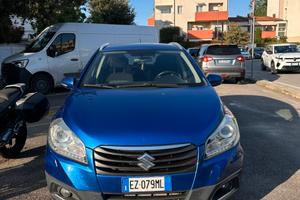 Suzuki scross