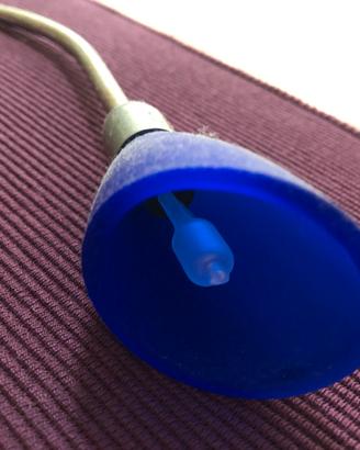 Lampada a muro vetro blu