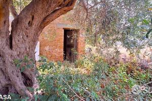 Spartà,pressi s.s.113 Ampio rudere e terreno