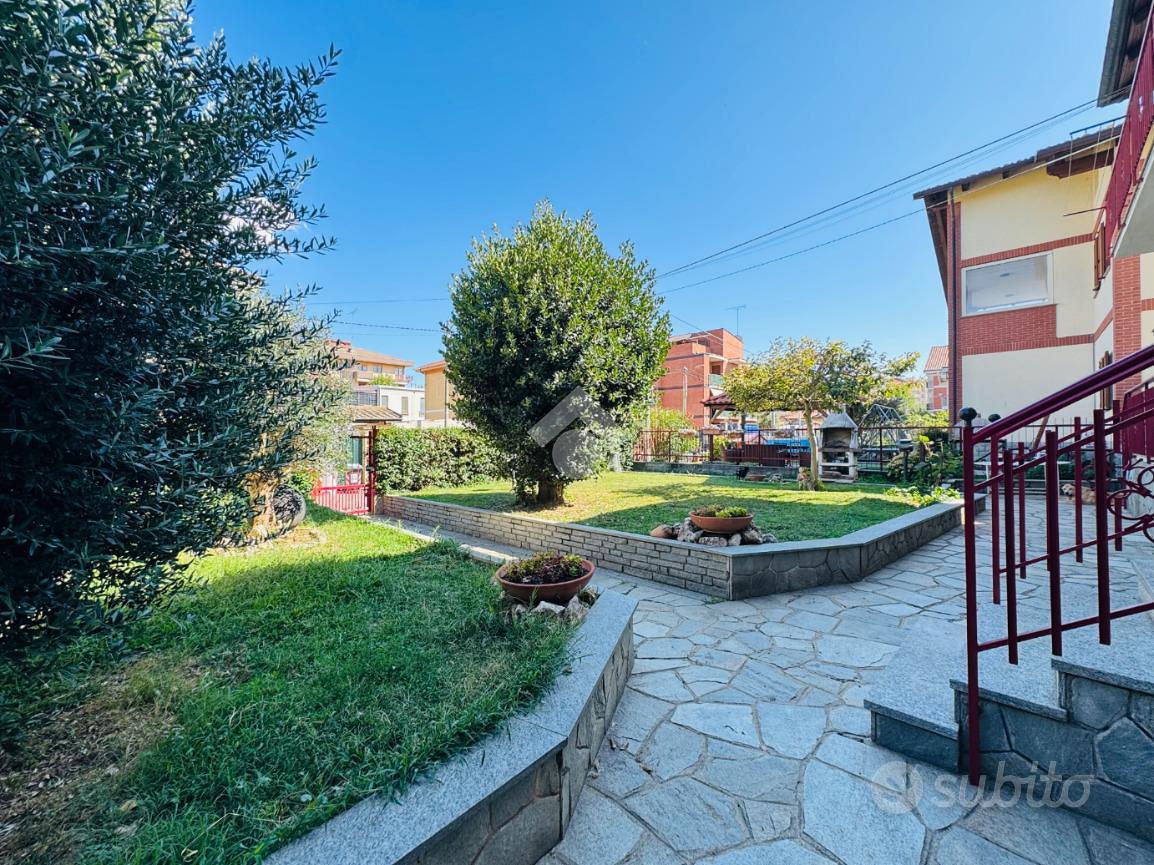 House in Rivoli, Borgo Nuovo, Torino - Vista 2