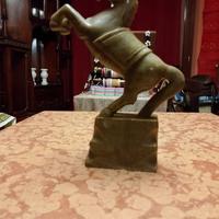 cavallo in marmo