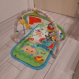 tappeto neonato e giostrina 