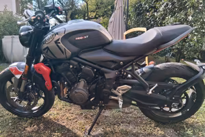Triumph 660 Trident