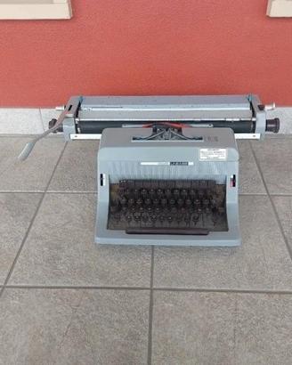 Macchina da scrivere Olivetti Linea88