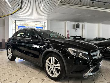 MERCEDES-BENZ GLA 220 d Automatic 4Matic Sport