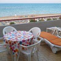 Appartamento fronte mare a Marotta con terrazzo