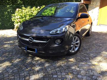 Opel Adam con soli 34000 Km.