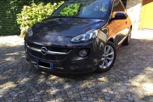 Opel Adam con soli 34000 Km.