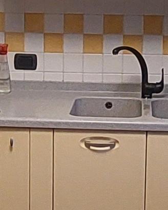 Piano top cucina in corian
